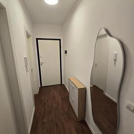 Apartament Urban Oasis 2 *